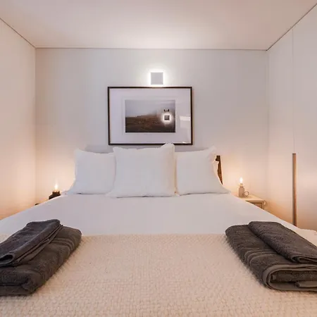 Luxury Penthouse In Alecrim Lisboa